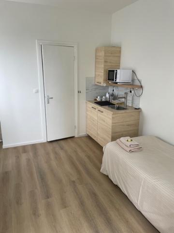 Pension Buitenzicht Geervliet ภายนอก รูปภาพ