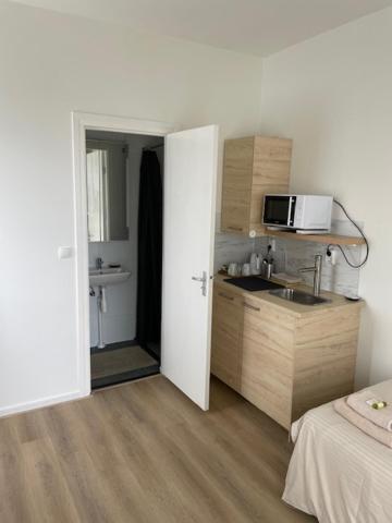 Pension Buitenzicht Geervliet ภายนอก รูปภาพ