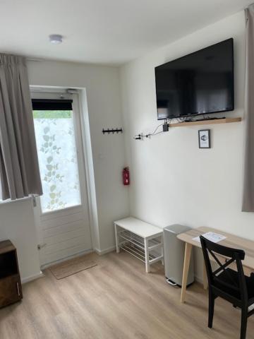 Pension Buitenzicht Geervliet ภายนอก รูปภาพ